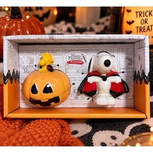 Peanuts Halloween Snoopy Vampire Woodstock Halloween Salt and Pepper Shakers